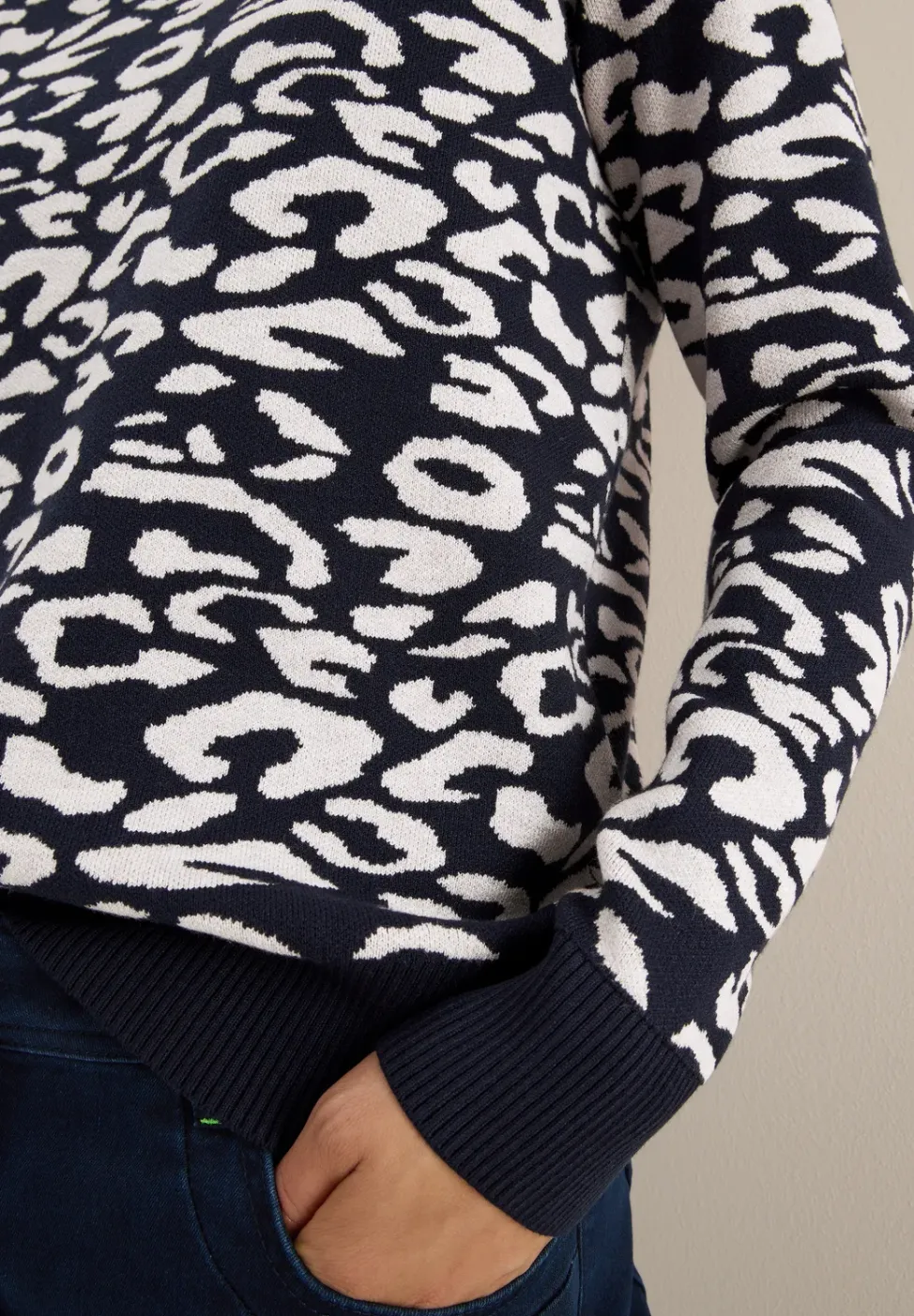 Leo jacquard trui