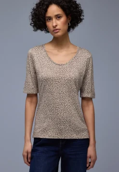 Leo Shirt