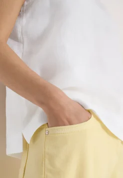 Linnen blouse met knoopdetails