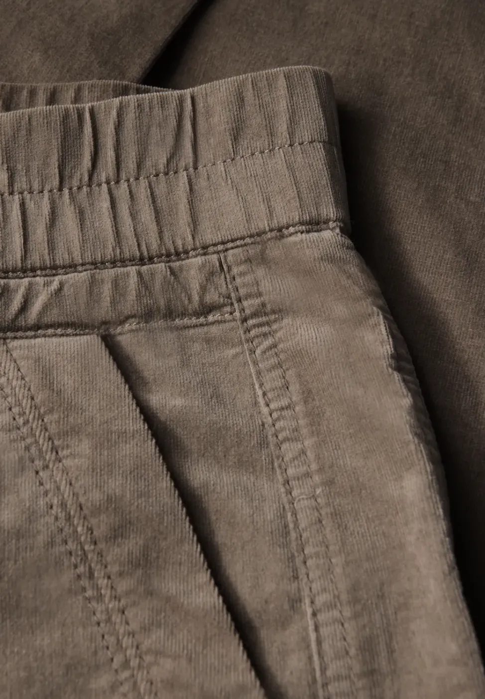 Loose Fit corduroy broek