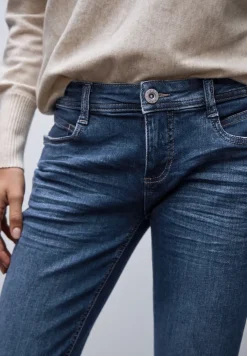 Low Waist Jeans