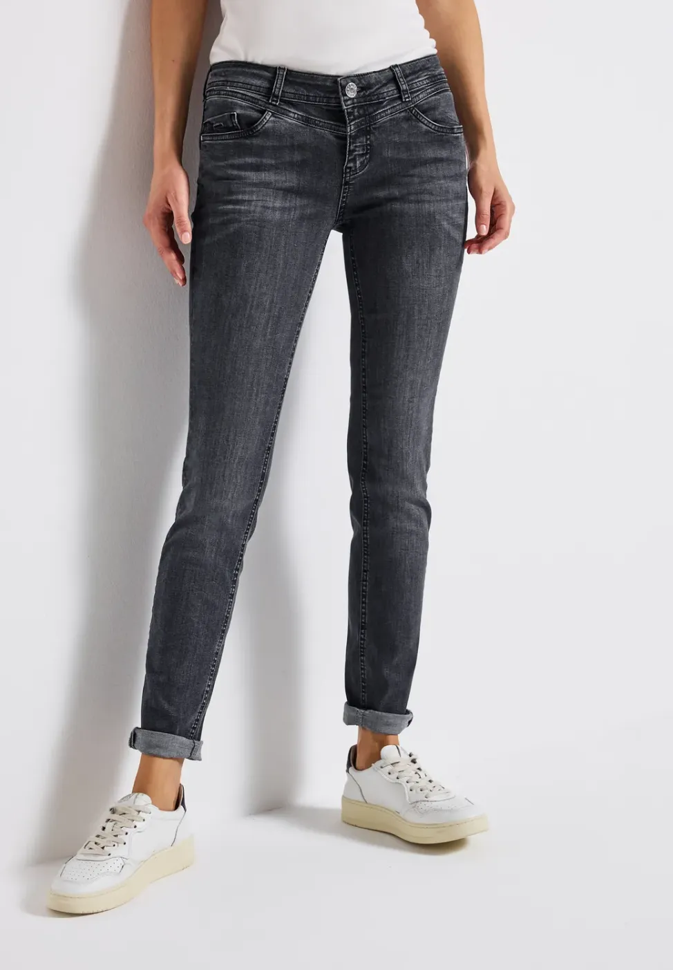 Low Waist Jeans