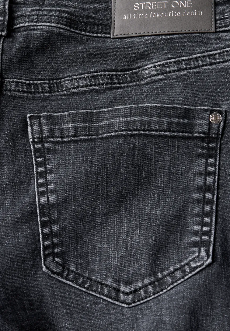 Low Waist Jeans
