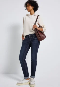 Low Waist Jeans
