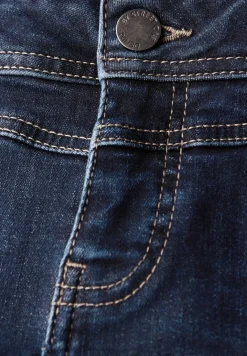Low Waist Jeans