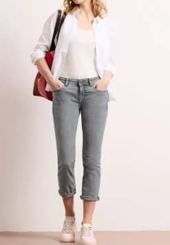 Low Waist Slim Legs jeans in casual fit