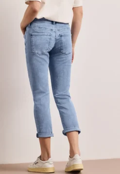 Low Waist Slim Legs jeans in casual fit