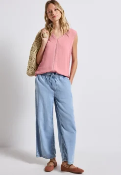 Materiaalmix top met tape