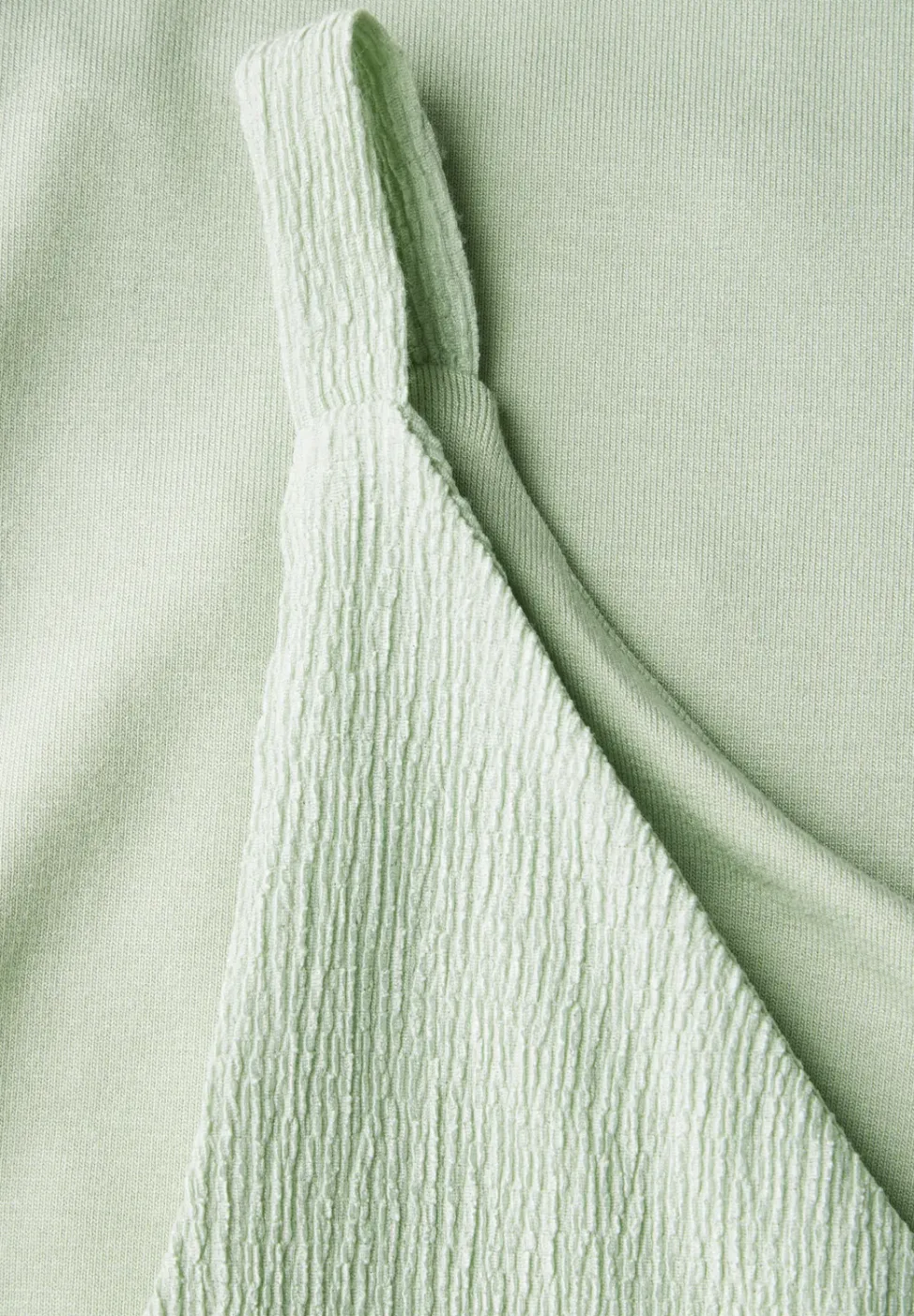 Materiaalmix V-hals top