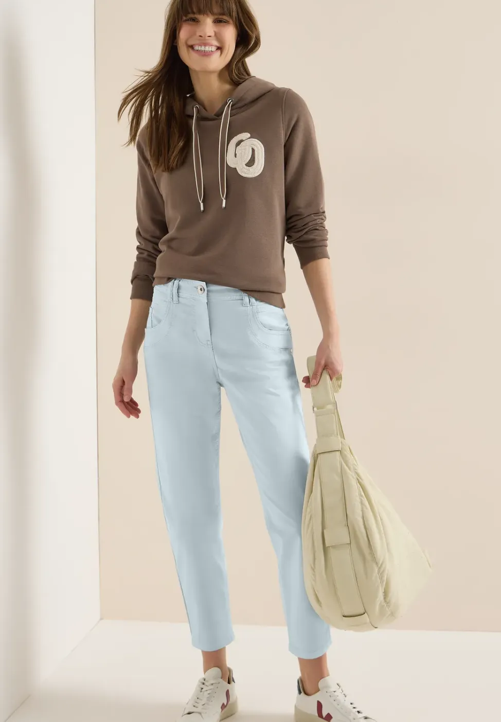 Mid Waist Slim Legs broek in casual fit