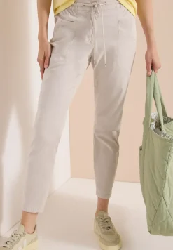 Mid Waist Slim Legs broek in een gewassen look