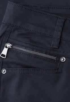 Mid Waist Slim Legs broek in satijnlook
