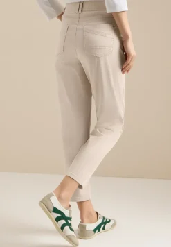 Mid Waist Slim Legs broek in casual fit