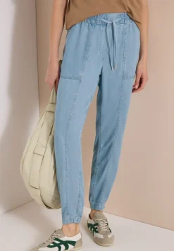 Mid Waist Slim Legs broek in een gewassen look