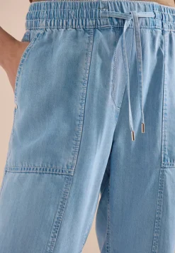 Mid Waist Slim Legs broek in een gewassen look