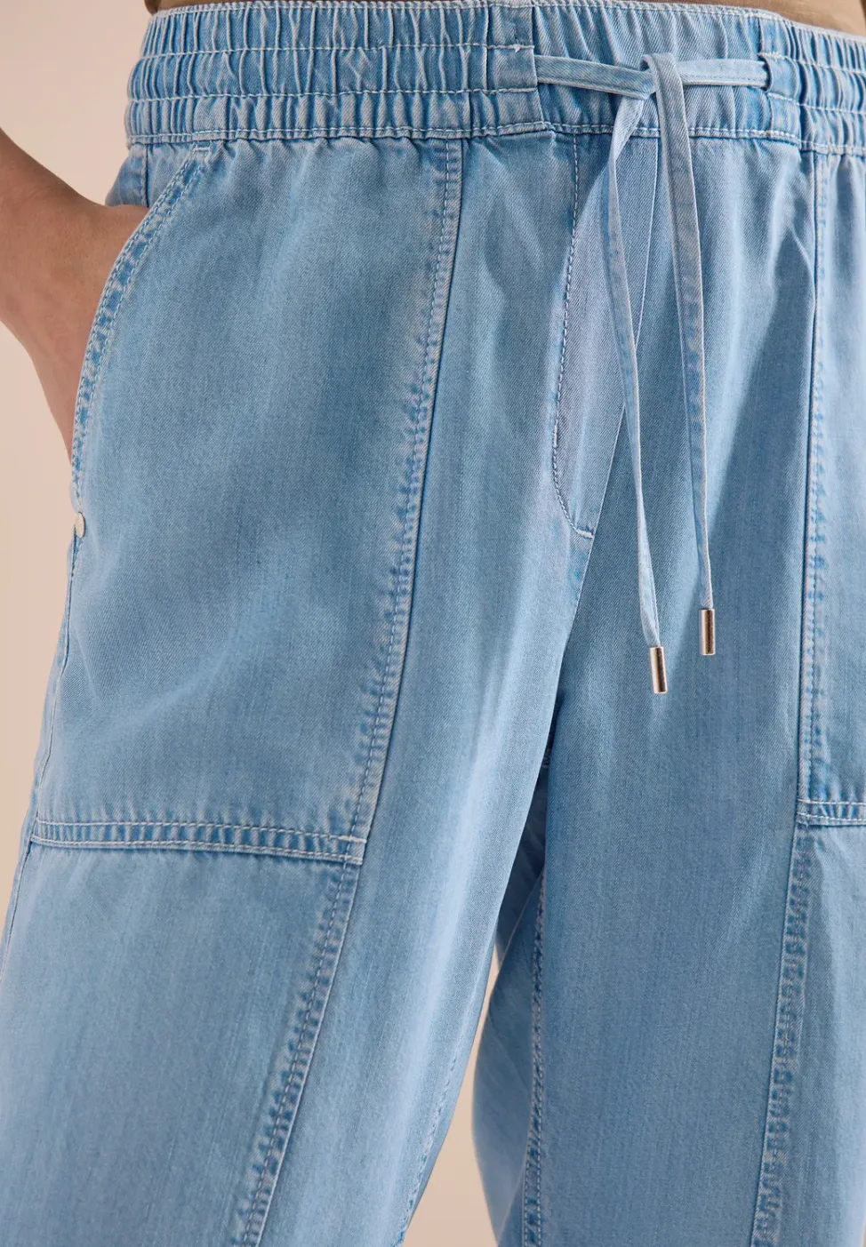 Mid Waist Slim Legs broek in een gewassen look