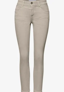 Mid Waist Slim Legs jeans in casual fit