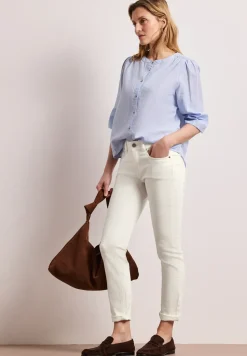 Mid Waist Slim Legs jeans in casual fit