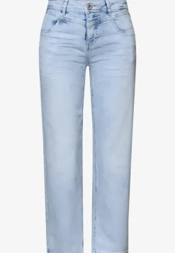 Mid Waist straight leg jeans in casual fit