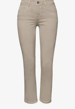 Mid Waist straight leg jeans in Slim Fit