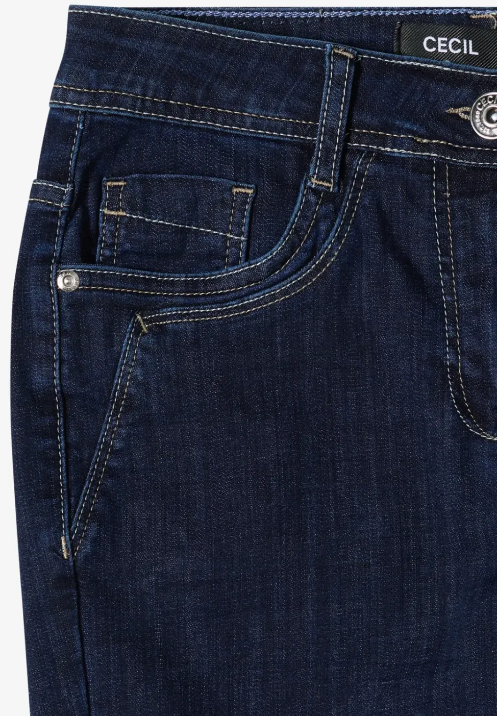 Mid Waist straight leg jeans in casual fit