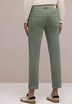 Mid Waist straight leg jeans in Slim Fit