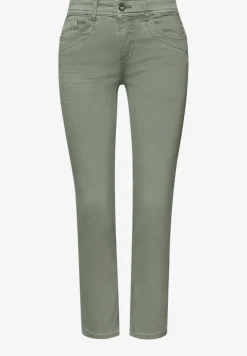 Mid Waist straight leg jeans in Slim Fit