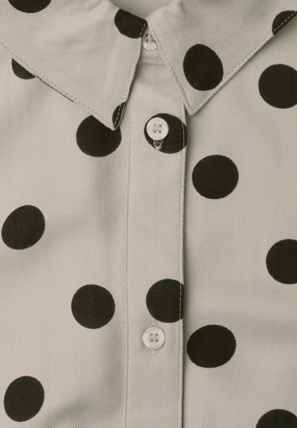 Midi-jurk met knopen en stippenpatroon