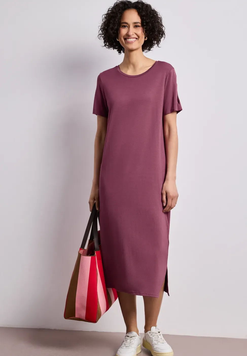 Midi-jurk met korte mouwen en splitdetail