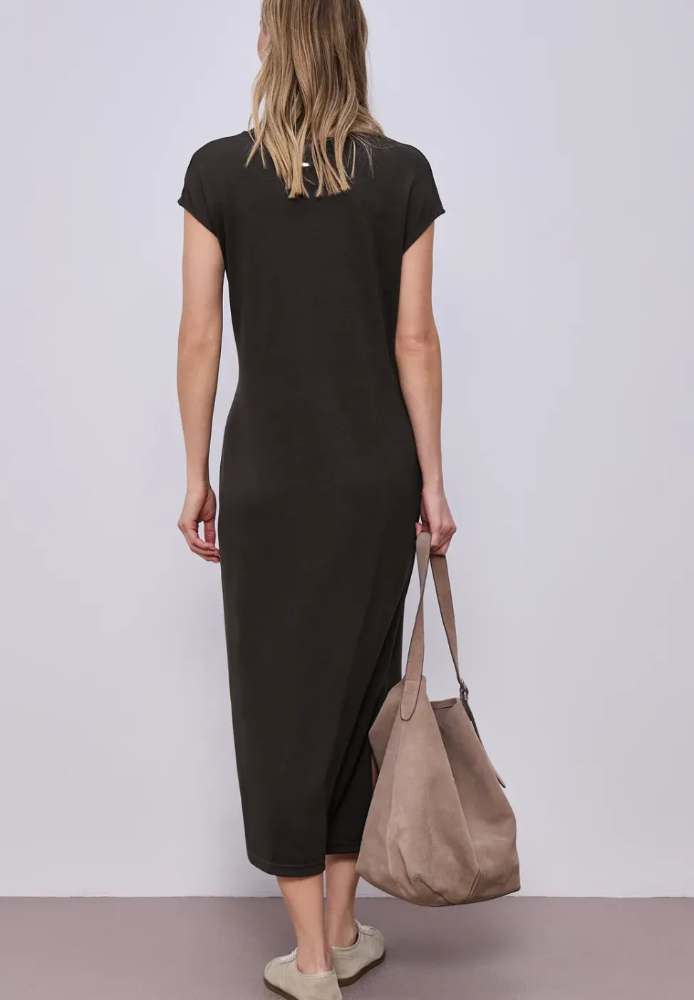Midi-jurk met V-hals in een gebreide look