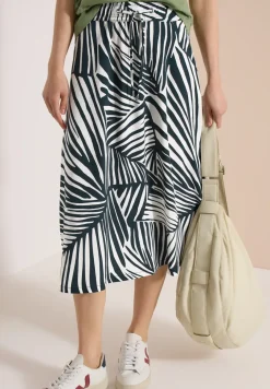 Midirok met grafisch patroon