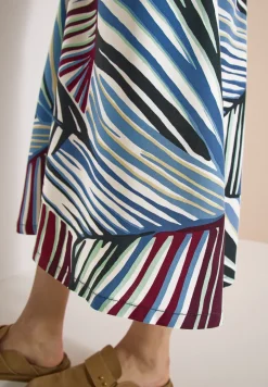 Midirok met grafisch patroon