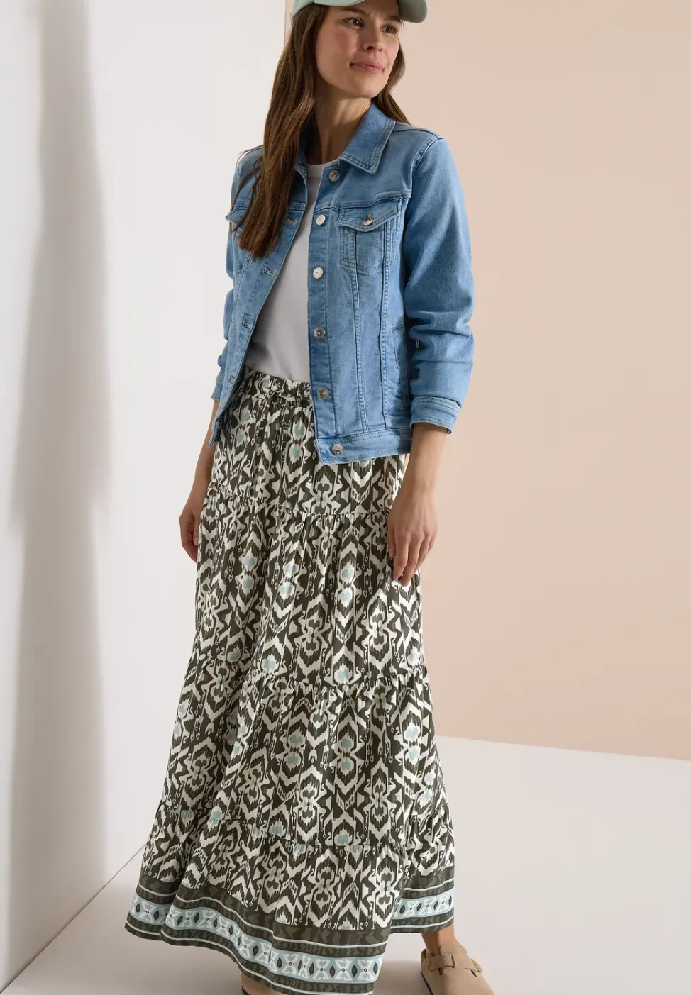 Midirok met grafisch patroon