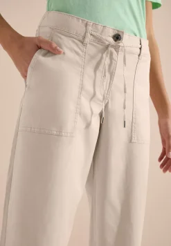 Mid Waist broek met wijde pijpen in casual pasvorm