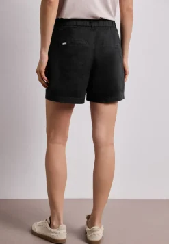 Mid Waist chino shorts in een casual pasvorm