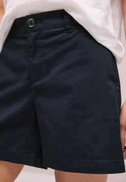 Mid Waist chino shorts in een casual pasvorm