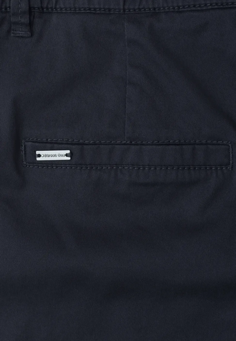 Mid Waist chino shorts in een casual pasvorm