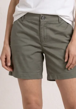 Mid Waist chino shorts in een casual pasvorm