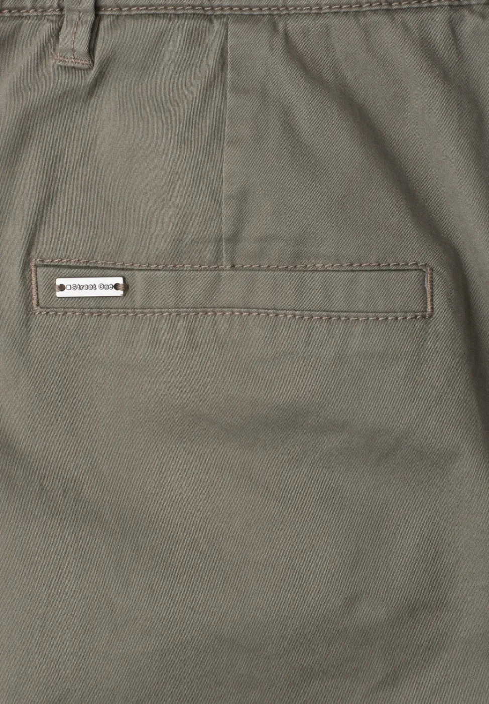 Mid Waist chino shorts in een casual pasvorm