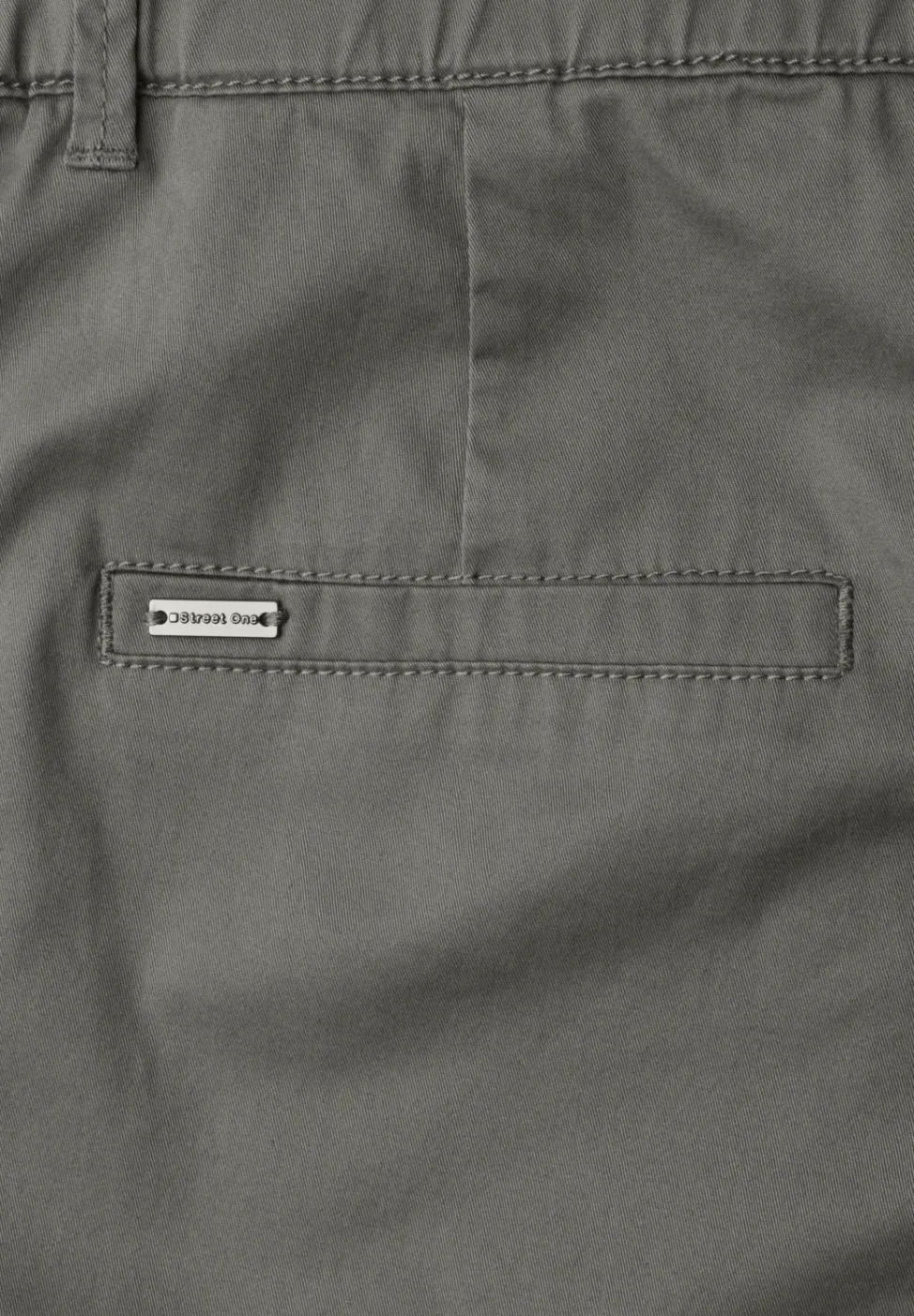 Mid Waist chino shorts in een casual pasvorm