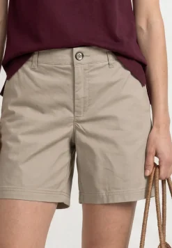 Mid Waist chino shorts in een casual pasvorm