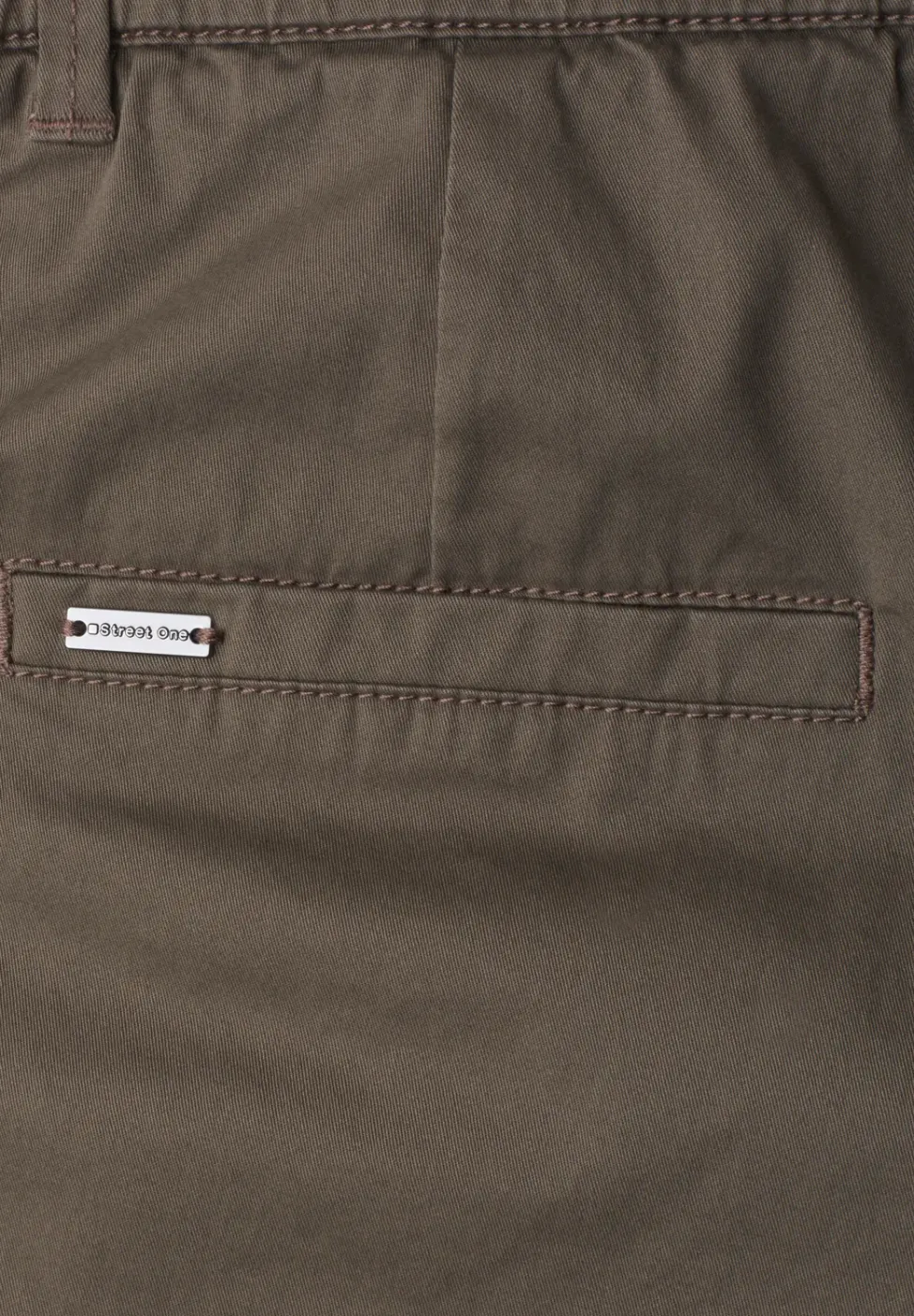 Mid Waist chino shorts in een casual pasvorm
