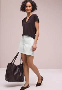 Mid Waist chino shorts in een casual pasvorm