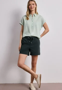 Mid Waist short in casual pasvorm
