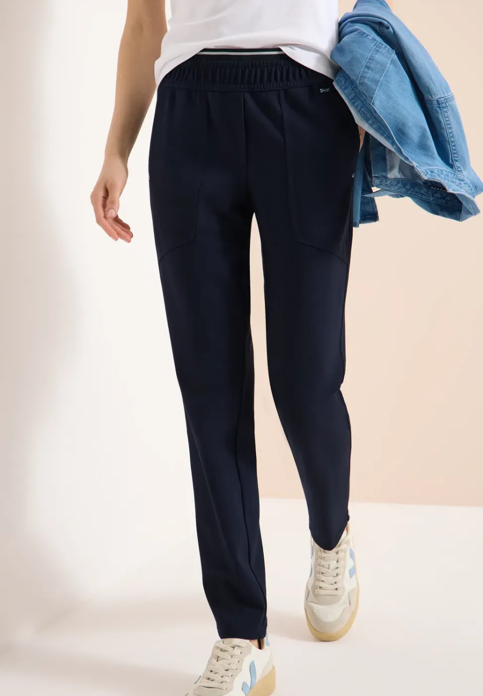 Mid Waist Slim Legs broek in casual fit