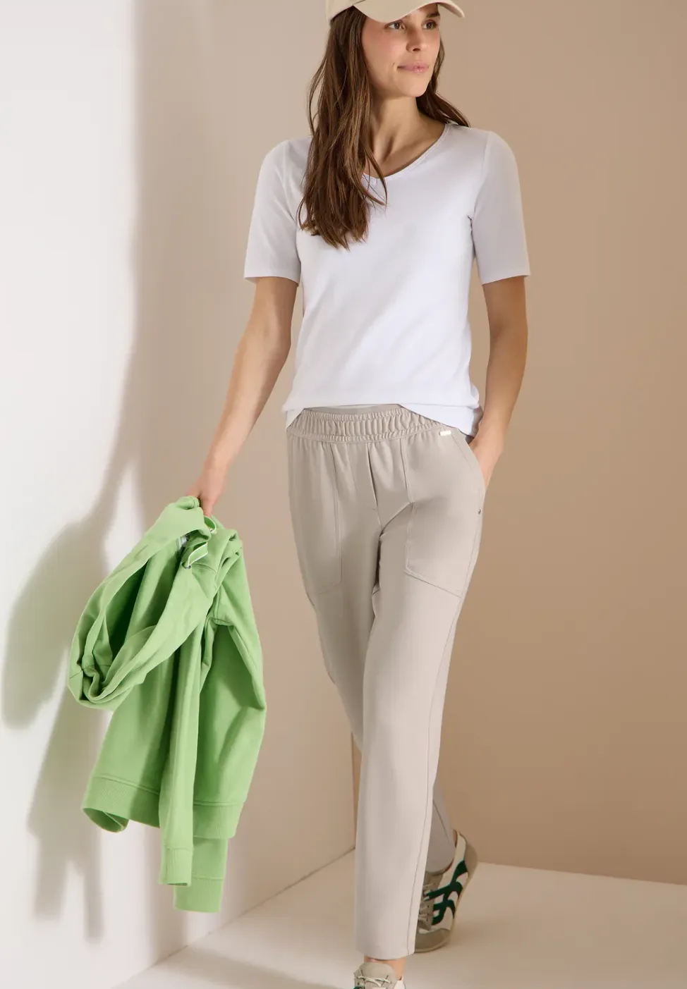 Mid Waist Slim Legs broek in casual fit