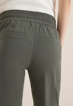 Mid Waist Slim Legs broek in casual fit