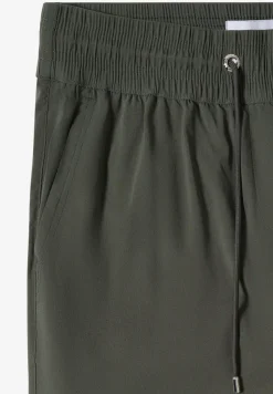 Mid Waist Slim Legs broek in casual fit