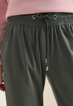 Mid Waist Slim Legs broek in casual fit
