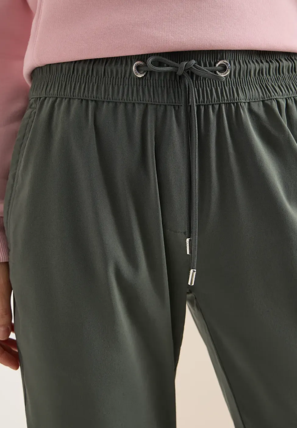 Mid Waist Slim Legs broek in casual fit